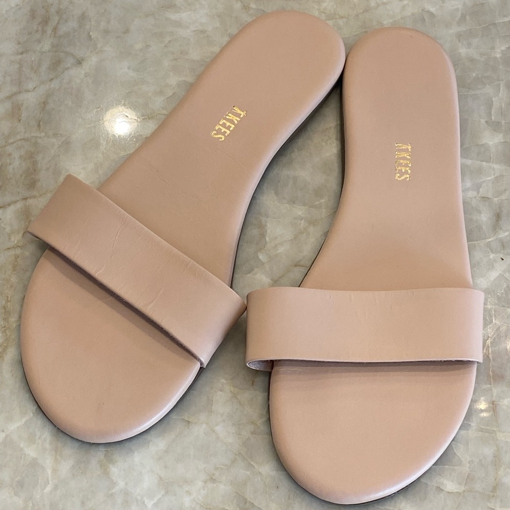 Tkees Slide Sandals. Never worn. Alex. Rose Quartz